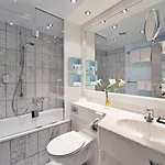 Отель Mercure Centrum 4*