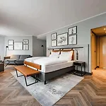Mercure Centrum Hotel 4*