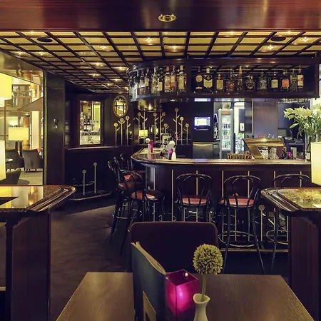 Mercure Centrum ホテル