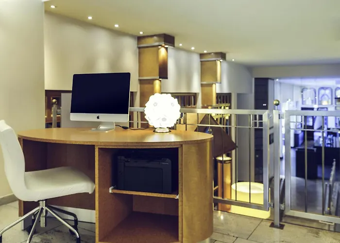 Mercure Centrum ホテル